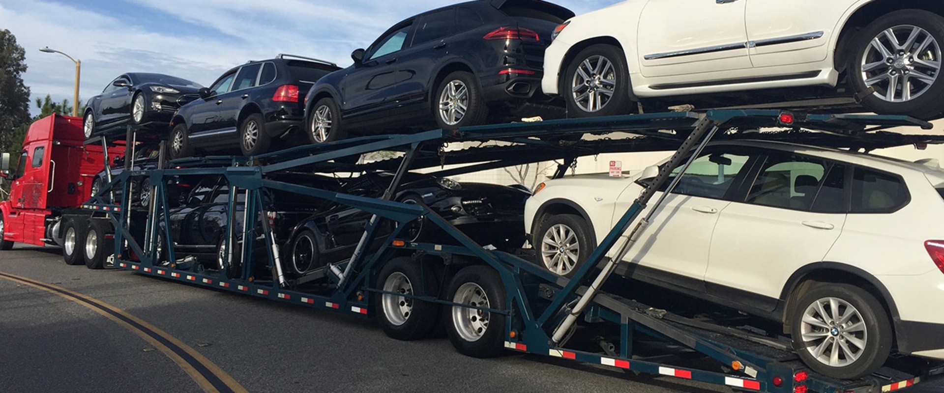 Comparing Open and Enclosed Car Transport Services